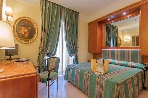 Raeli Hotel Luce Roma